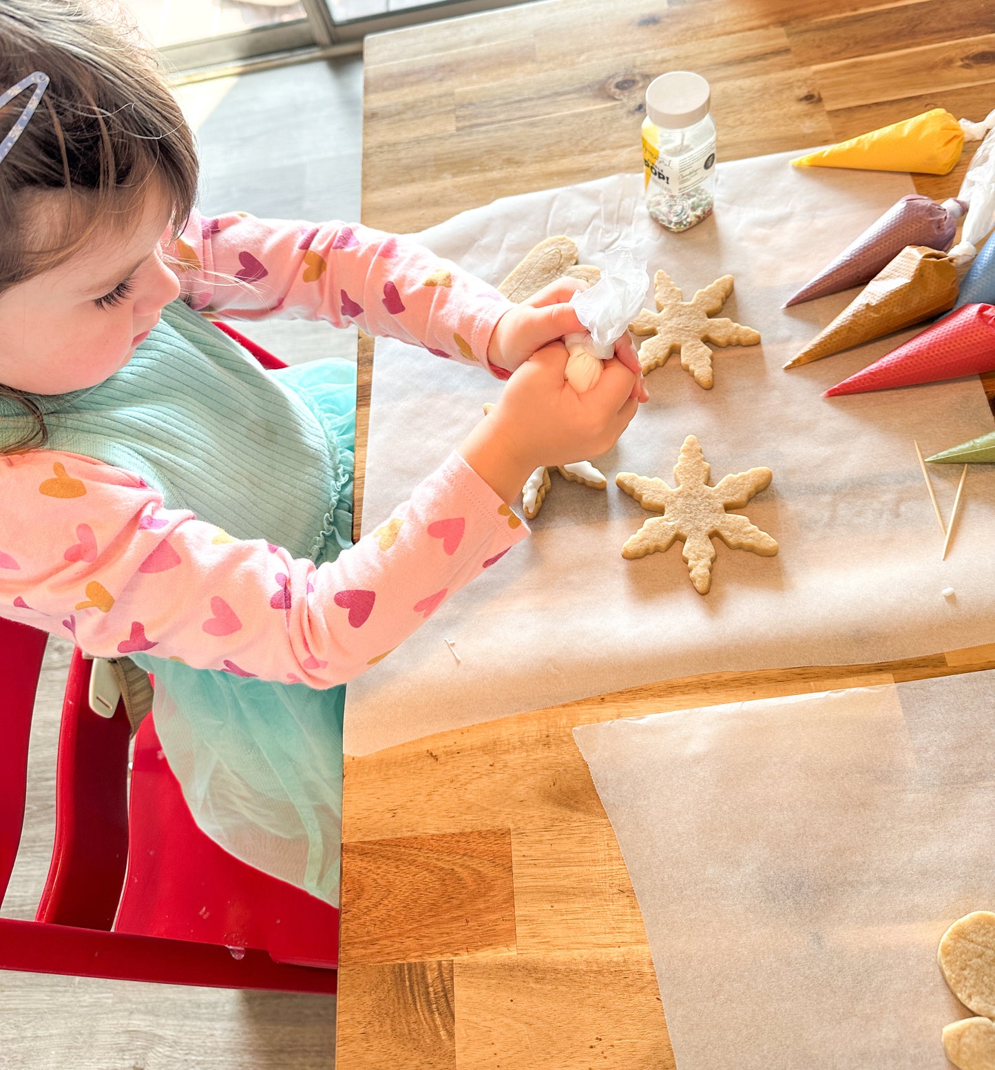 Naturally Festive: A Simple Christmas Cookie Guide for Moms & Kids
